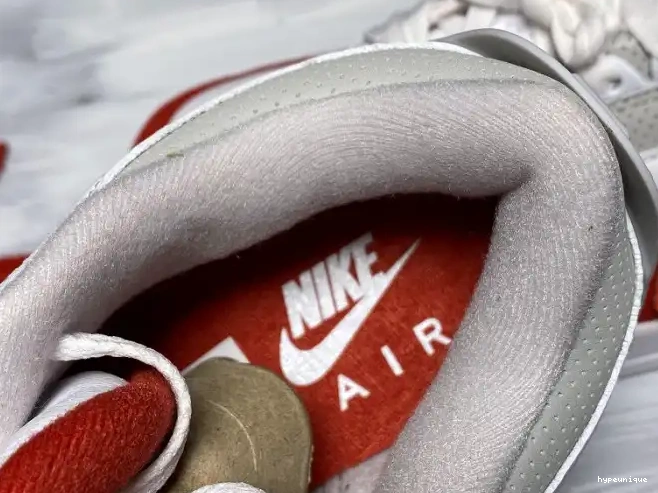 HYPE CJ0939-100 University Jordan Air 3 Retro White Tinker Red 0626